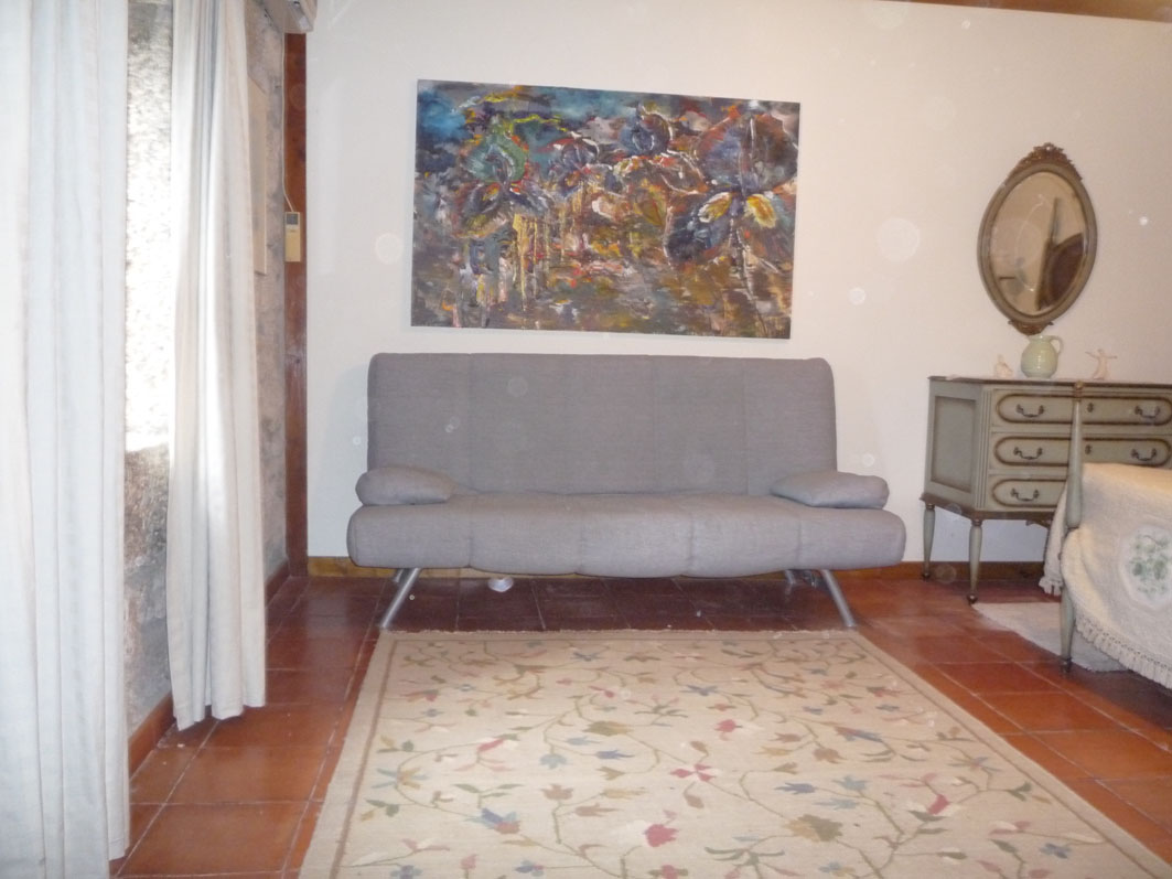 Casa do Alto - Ground floor apartment - Double bedroom sofa bed 01