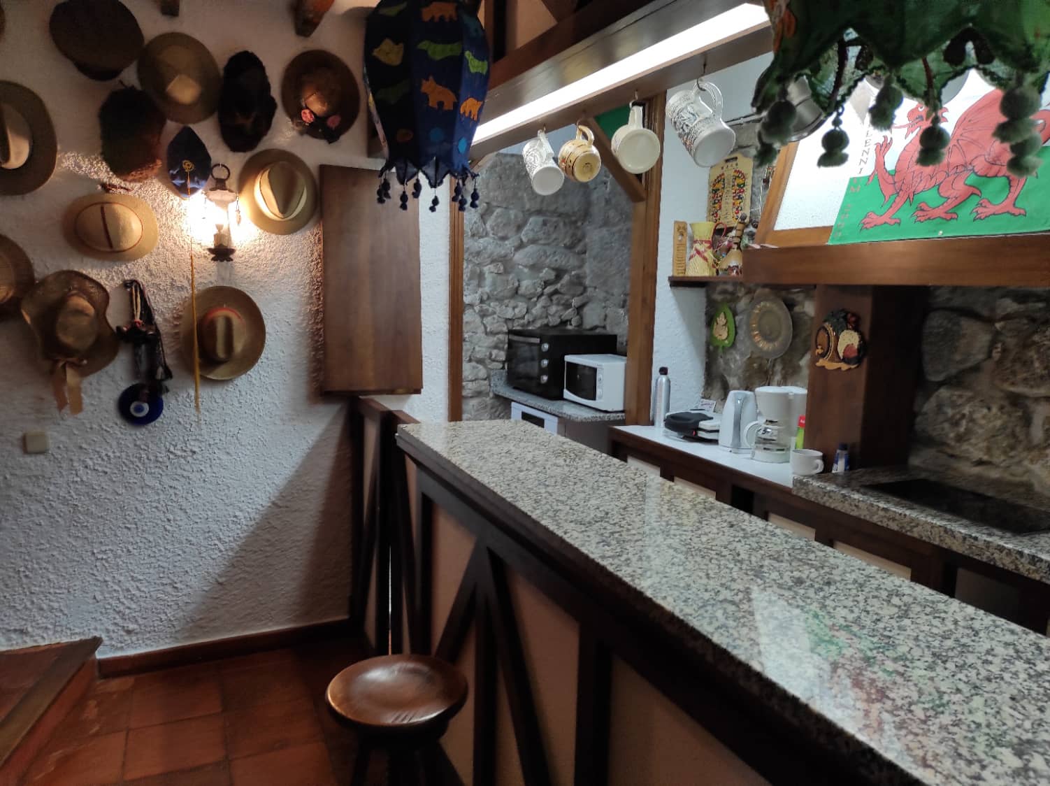 Casa do Alto - Ground floor apartment - Kitchen/bar 04