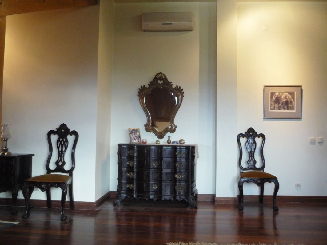 Casa do Alto - Gallery - Top floor apartment - Suite 1 - Living area 01