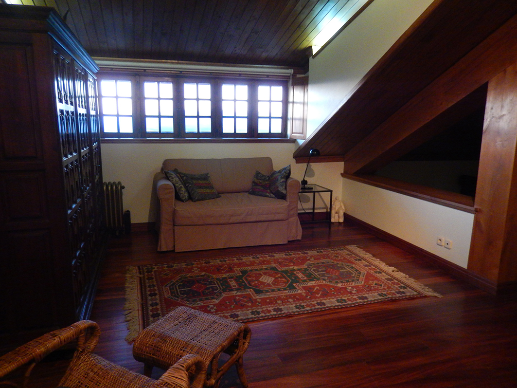 Casa do Alto - Gallery - Top floor apartment - Suite 1 - Sofa bed 01