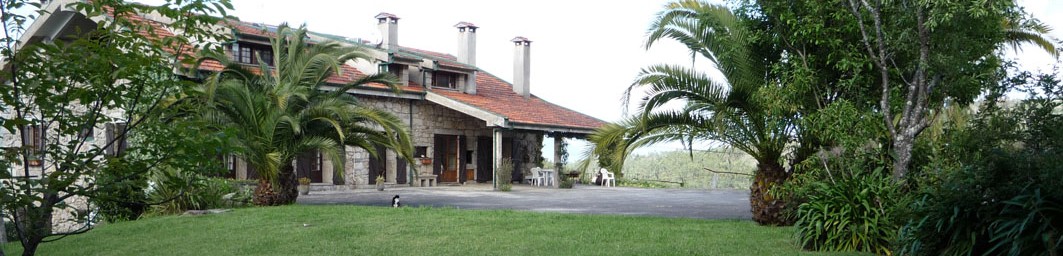 Casa do Alto - Header - Back face of house