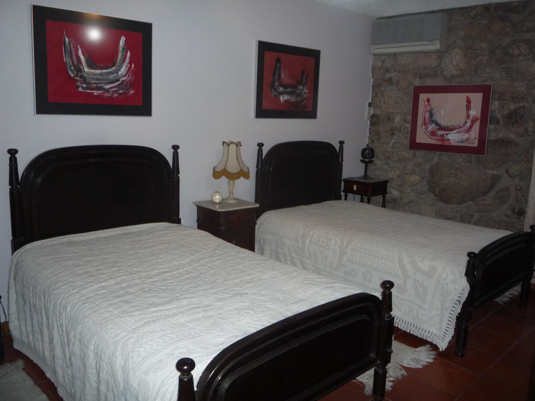 Casa do Alto - Galerie - Appartement en rez-de-chaussee - Chambre a deux lits 01