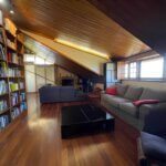 Casa do Alto - Top floor apartment - Library 01